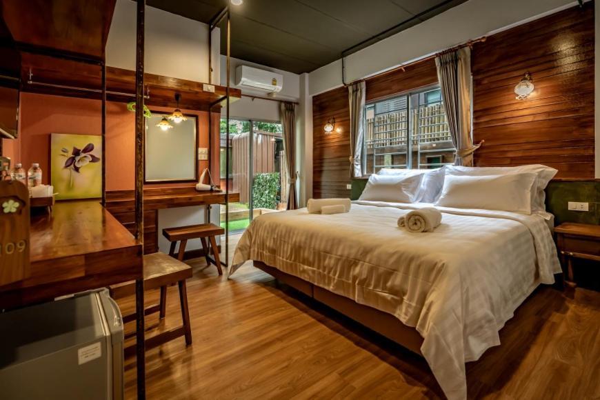 Hotel Ingmon House Chiang Mai Exterior foto
